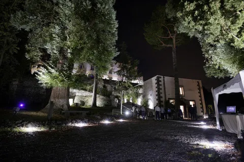 Illuminazione Suggestiva del Mediceo e dei Giardini Storici - Miniatura 5